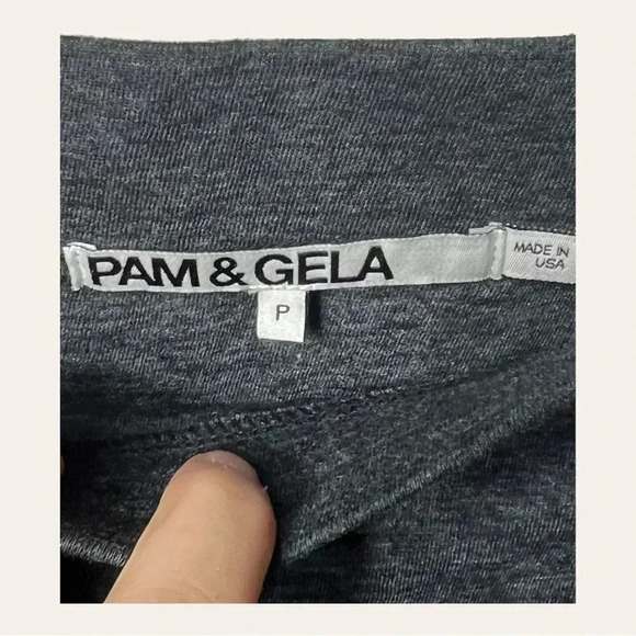 1103. PAM & GELA MINI‎ SKIRT TIE DYE BLACK/WHITE IN COLOR SIZE P - Picture 5 of 9